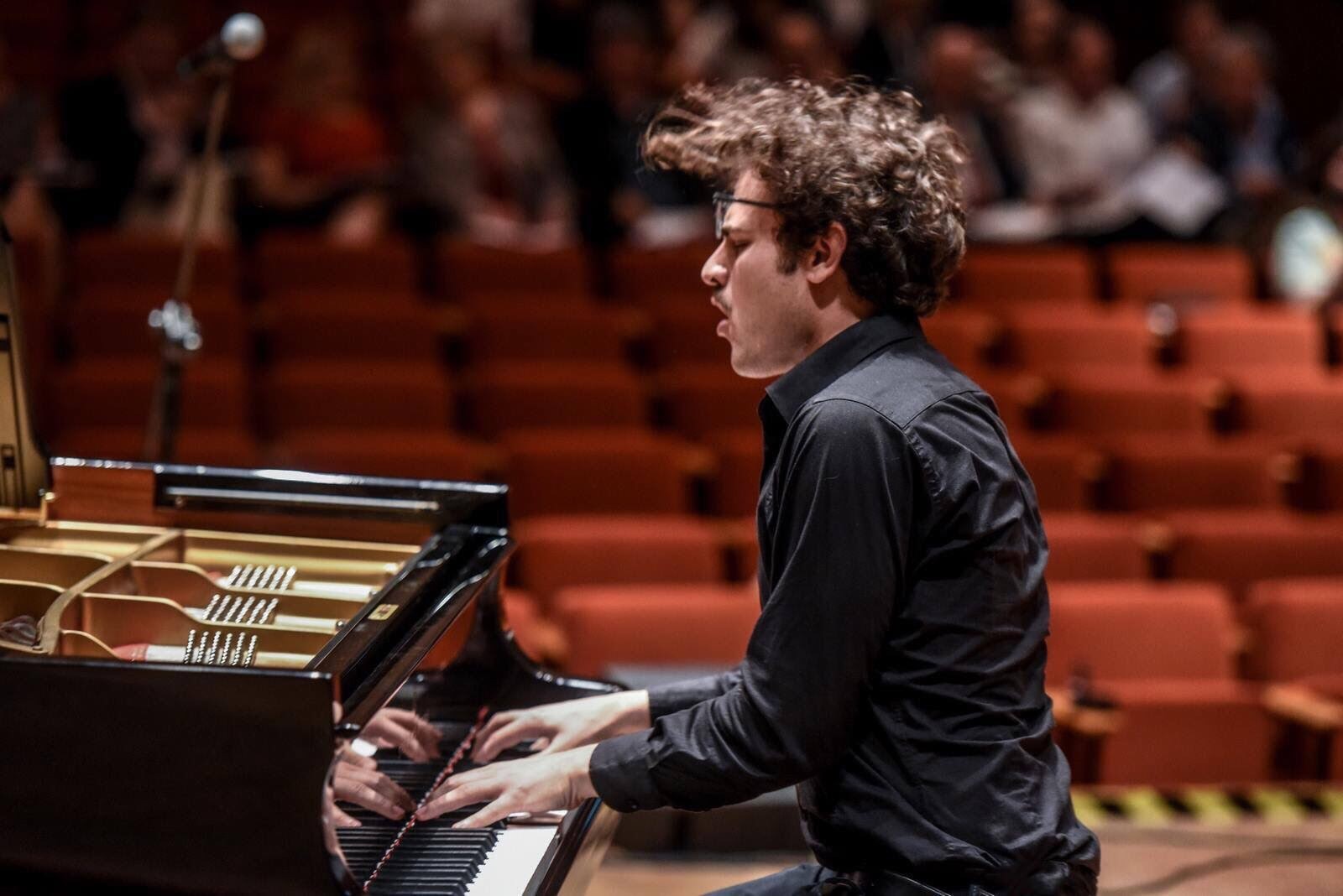 immagine al pianoforte